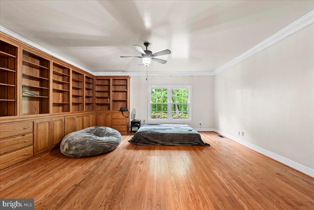 7403 BARRISTER CT, SPOTSYLVANIA, Virginia 22553, 5 Bedrooms Bedrooms, ,3 BathroomsBathrooms,Residential,7403 BARRISTER CT,VASP2040646 MLS # VASP2040646
