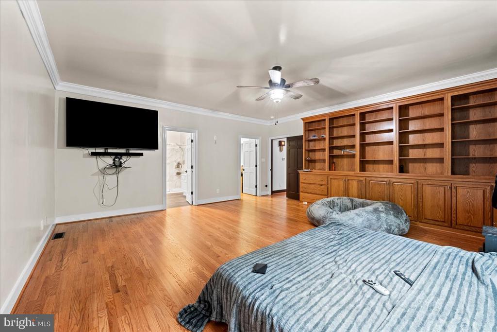 7403 BARRISTER CT, SPOTSYLVANIA, Virginia 22553, 5 Bedrooms Bedrooms, ,3 BathroomsBathrooms,Residential,7403 BARRISTER CT,VASP2040646 MLS # VASP2040646