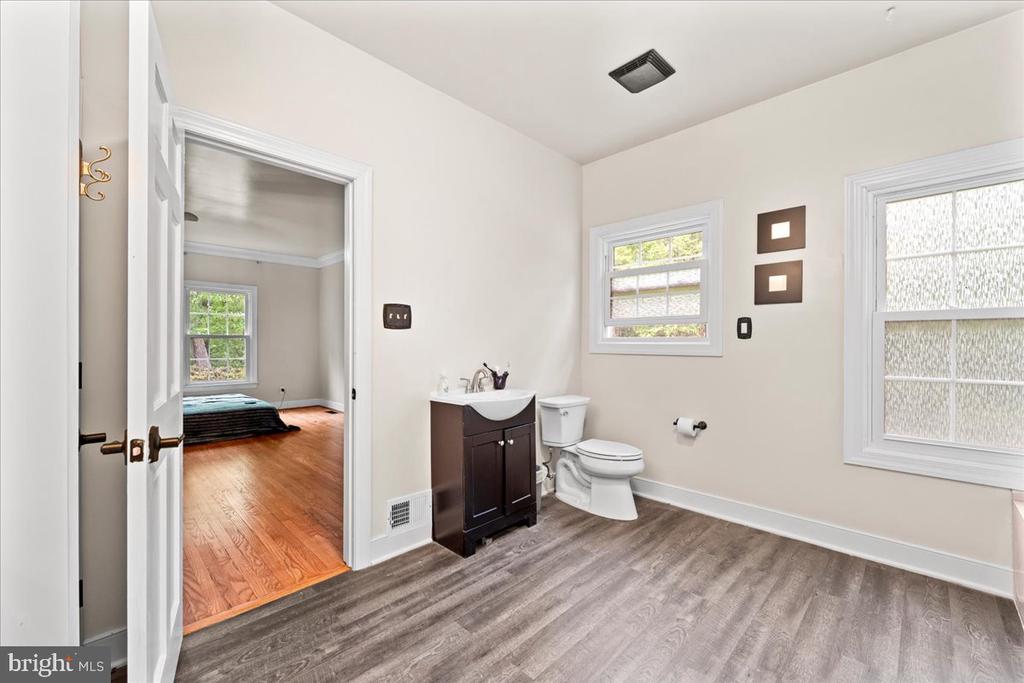 7403 BARRISTER CT, SPOTSYLVANIA, Virginia 22553, 5 Bedrooms Bedrooms, ,3 BathroomsBathrooms,Residential,7403 BARRISTER CT,VASP2040646 MLS # VASP2040646