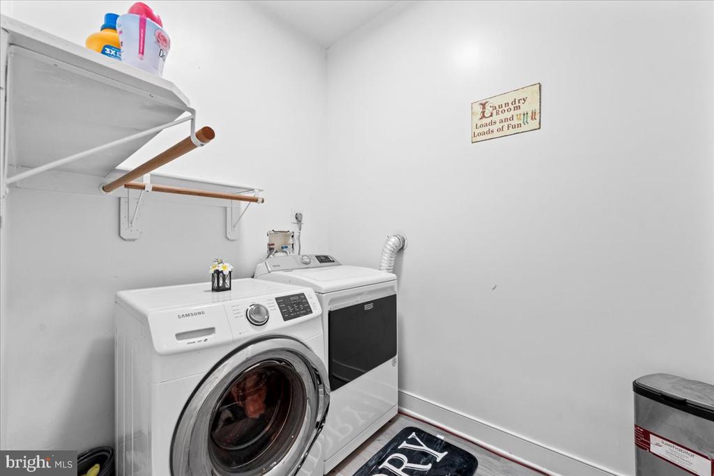 7403 BARRISTER CT, SPOTSYLVANIA, Virginia 22553, 5 Bedrooms Bedrooms, ,3 BathroomsBathrooms,Residential,7403 BARRISTER CT,VASP2040646 MLS # VASP2040646