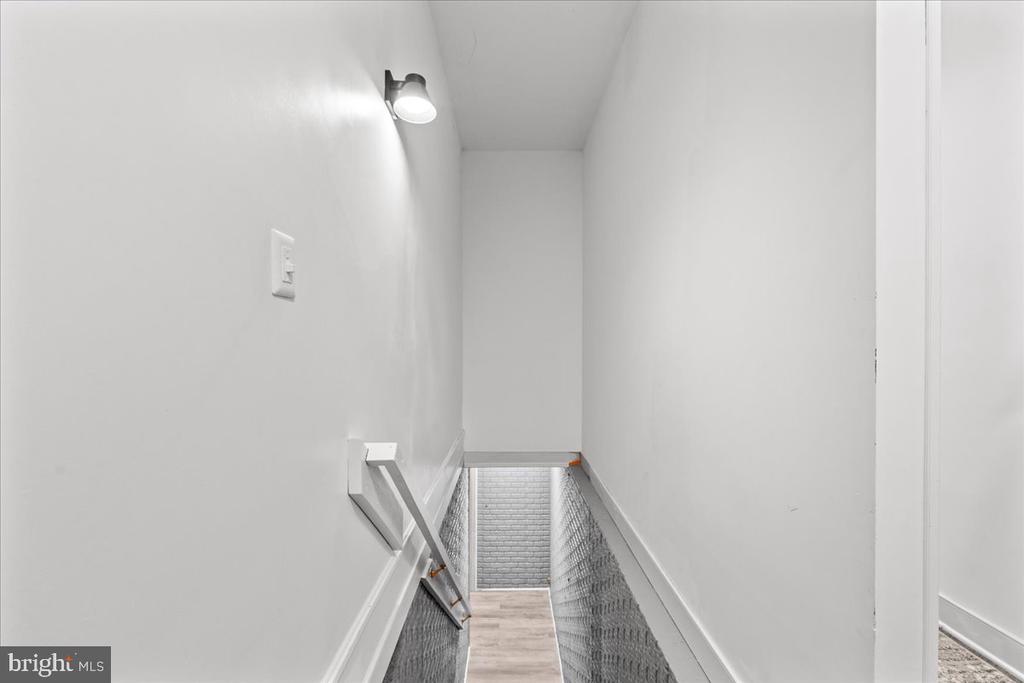 7403 BARRISTER CT, SPOTSYLVANIA, Virginia 22553, 5 Bedrooms Bedrooms, ,3 BathroomsBathrooms,Residential,7403 BARRISTER CT,VASP2040646 MLS # VASP2040646