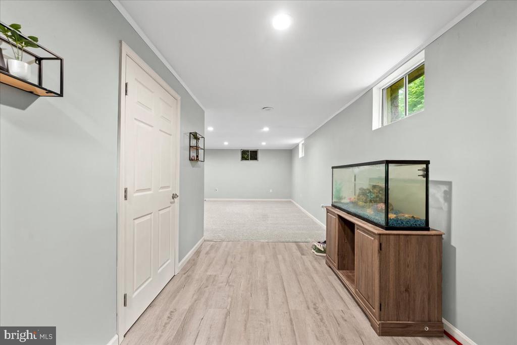 7403 BARRISTER CT, SPOTSYLVANIA, Virginia 22553, 5 Bedrooms Bedrooms, ,3 BathroomsBathrooms,Residential,7403 BARRISTER CT,VASP2040646 MLS # VASP2040646