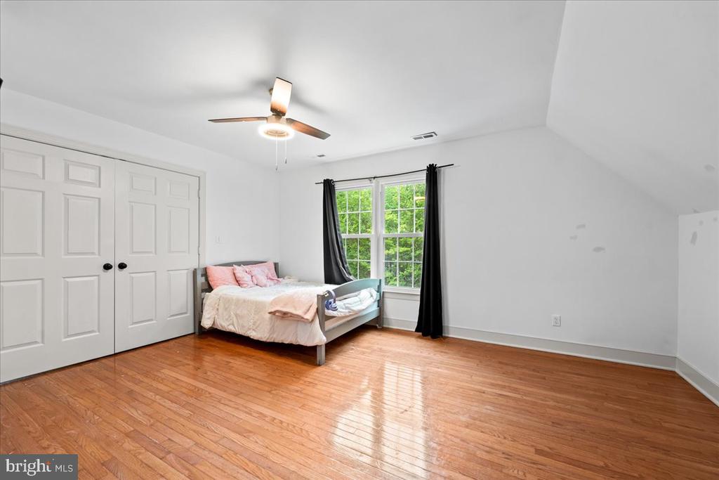 7403 BARRISTER CT, SPOTSYLVANIA, Virginia 22553, 5 Bedrooms Bedrooms, ,3 BathroomsBathrooms,Residential,7403 BARRISTER CT,VASP2040646 MLS # VASP2040646