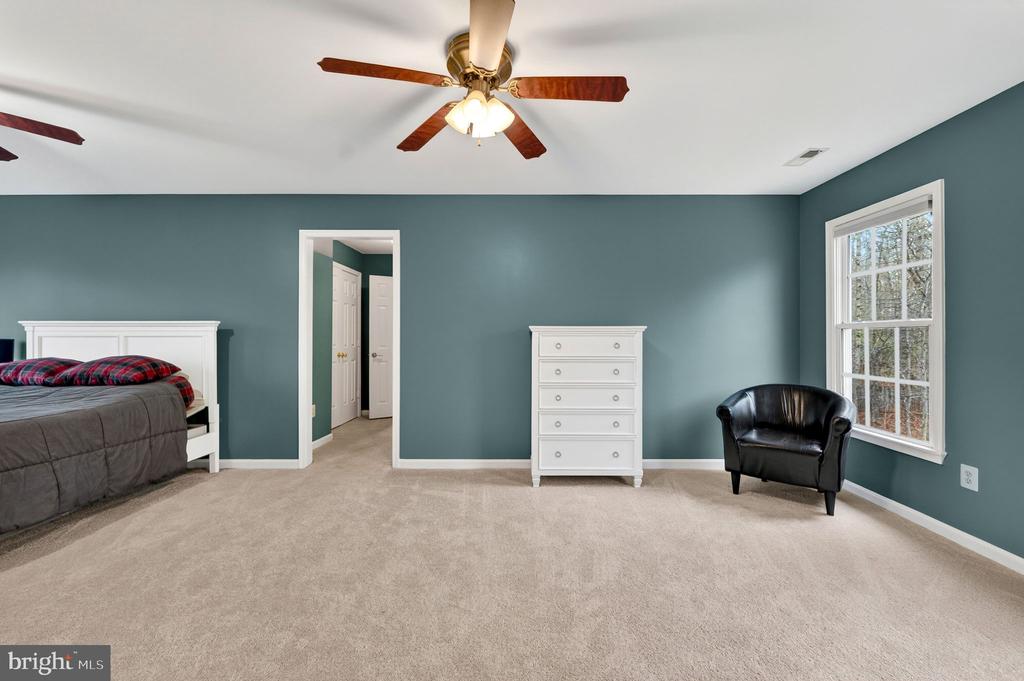 4117 RUNNING QUAIL TRL, AMISSVILLE, Virginia 20106, 4 Bedrooms Bedrooms, ,3 BathroomsBathrooms,Residential,4117 RUNNING QUAIL TRL,VACU2013022 MLS # VACU2013022