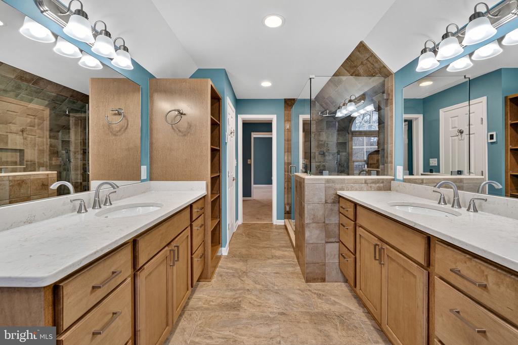 4117 RUNNING QUAIL TRL, AMISSVILLE, Virginia 20106, 4 Bedrooms Bedrooms, ,3 BathroomsBathrooms,Residential,4117 RUNNING QUAIL TRL,VACU2013022 MLS # VACU2013022