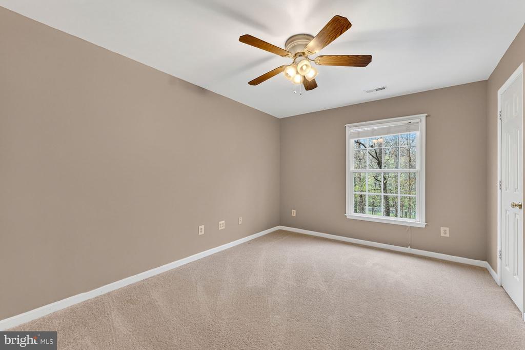 4117 RUNNING QUAIL TRL, AMISSVILLE, Virginia 20106, 4 Bedrooms Bedrooms, ,3 BathroomsBathrooms,Residential,4117 RUNNING QUAIL TRL,VACU2013022 MLS # VACU2013022