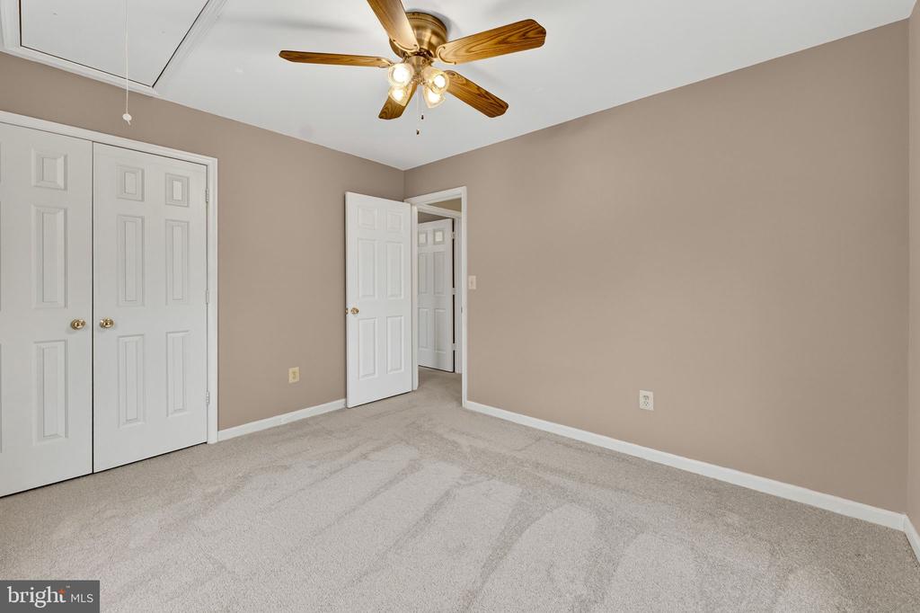 4117 RUNNING QUAIL TRL, AMISSVILLE, Virginia 20106, 4 Bedrooms Bedrooms, ,3 BathroomsBathrooms,Residential,4117 RUNNING QUAIL TRL,VACU2013022 MLS # VACU2013022