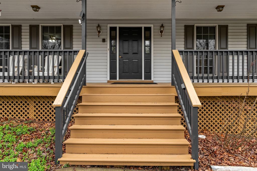 4117 RUNNING QUAIL TRL, AMISSVILLE, Virginia 20106, 4 Bedrooms Bedrooms, ,3 BathroomsBathrooms,Residential,4117 RUNNING QUAIL TRL,VACU2013022 MLS # VACU2013022