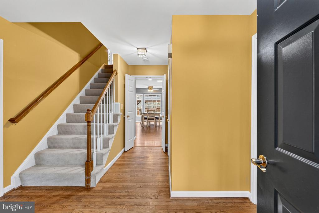 4117 RUNNING QUAIL TRL, AMISSVILLE, Virginia 20106, 4 Bedrooms Bedrooms, ,3 BathroomsBathrooms,Residential,4117 RUNNING QUAIL TRL,VACU2013022 MLS # VACU2013022
