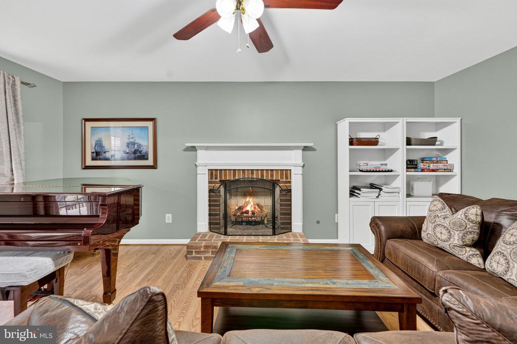 4117 RUNNING QUAIL TRL, AMISSVILLE, Virginia 20106, 4 Bedrooms Bedrooms, ,3 BathroomsBathrooms,Residential,4117 RUNNING QUAIL TRL,VACU2013022 MLS # VACU2013022