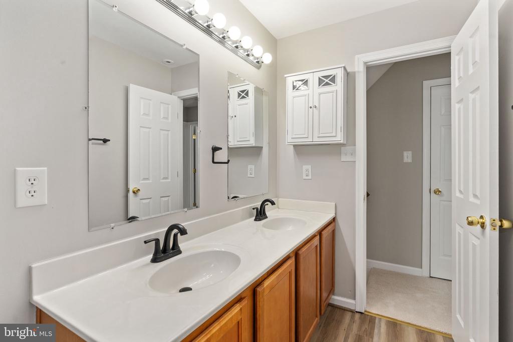 11000 MEADOWLARK LN, SPOTSYLVANIA, Virginia 22553, 3 Bedrooms Bedrooms, ,2 BathroomsBathrooms,Residential,11000 MEADOWLARK LN,VASP2040632 MLS # VASP2040632