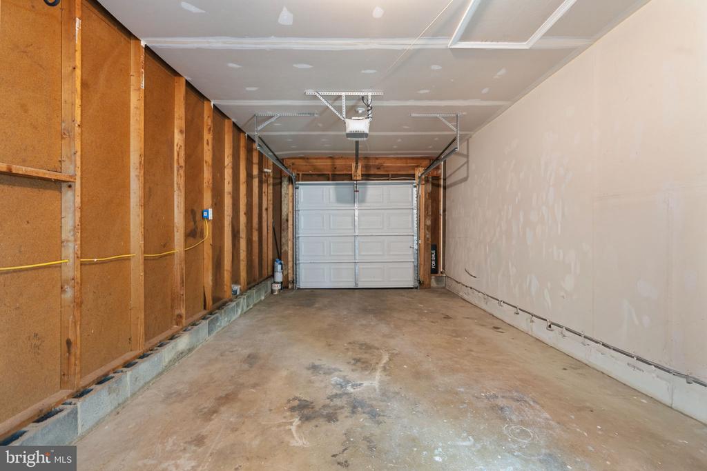 11000 MEADOWLARK LN, SPOTSYLVANIA, Virginia 22553, 3 Bedrooms Bedrooms, ,2 BathroomsBathrooms,Residential,11000 MEADOWLARK LN,VASP2040632 MLS # VASP2040632