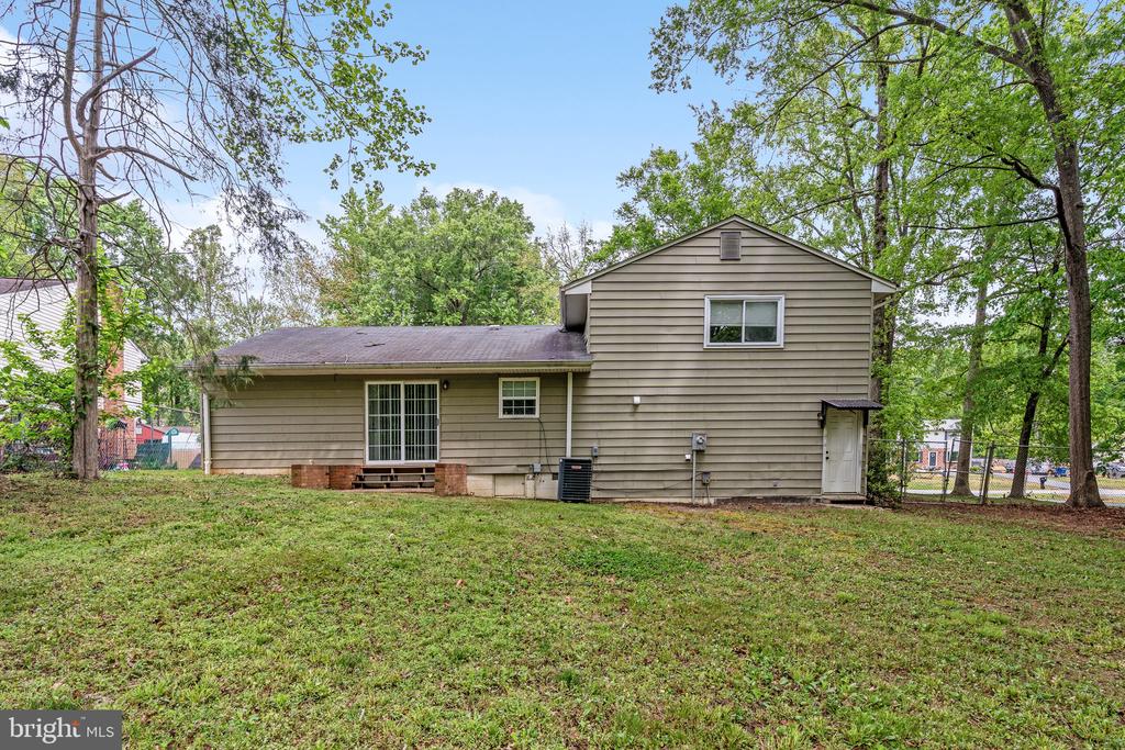 11000 MEADOWLARK LN, SPOTSYLVANIA, Virginia 22553, 3 Bedrooms Bedrooms, ,2 BathroomsBathrooms,Residential,11000 MEADOWLARK LN,VASP2040632 MLS # VASP2040632