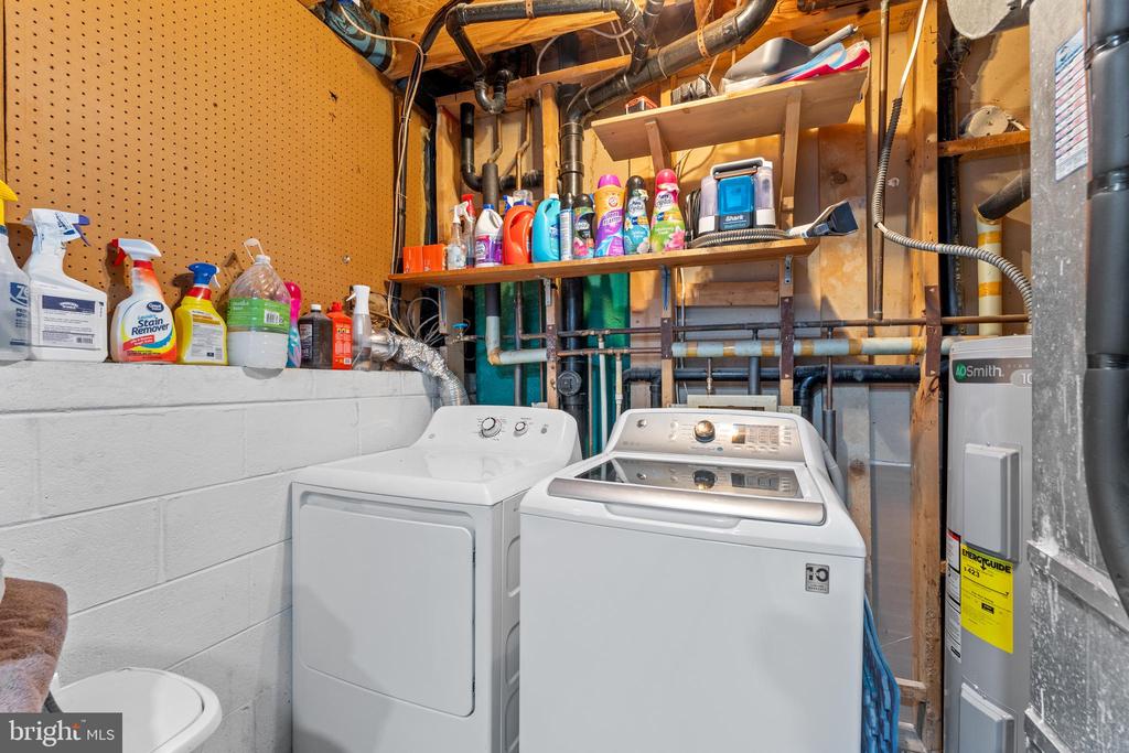 5406 LEE WHITE LN, FREDERICKSBURG, Virginia 22407, 4 Bedrooms Bedrooms, ,2 BathroomsBathrooms,Residential,5406 LEE WHITE LN,VASP2040888 MLS # VASP2040888