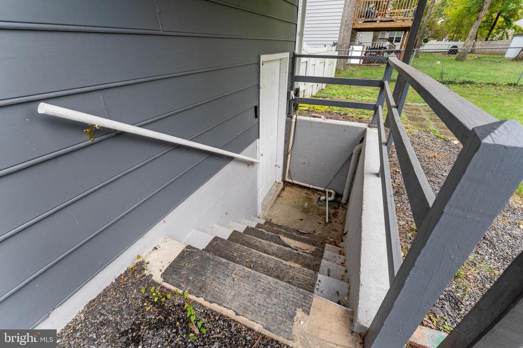 5406 LEE WHITE LN, FREDERICKSBURG, Virginia 22407, 4 Bedrooms Bedrooms, ,2 BathroomsBathrooms,Residential,5406 LEE WHITE LN,VASP2040888 MLS # VASP2040888