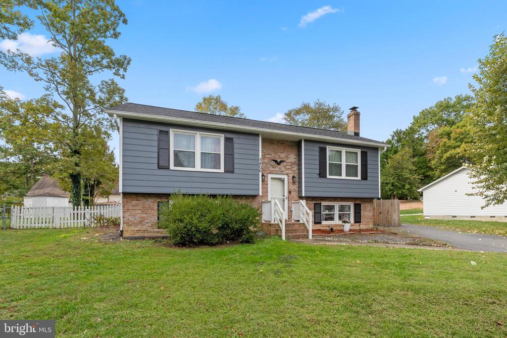 5406 LEE WHITE LN, FREDERICKSBURG, Virginia 22407, 4 Bedrooms Bedrooms, ,2 BathroomsBathrooms,Residential,5406 LEE WHITE LN,VASP2040888 MLS # VASP2040888