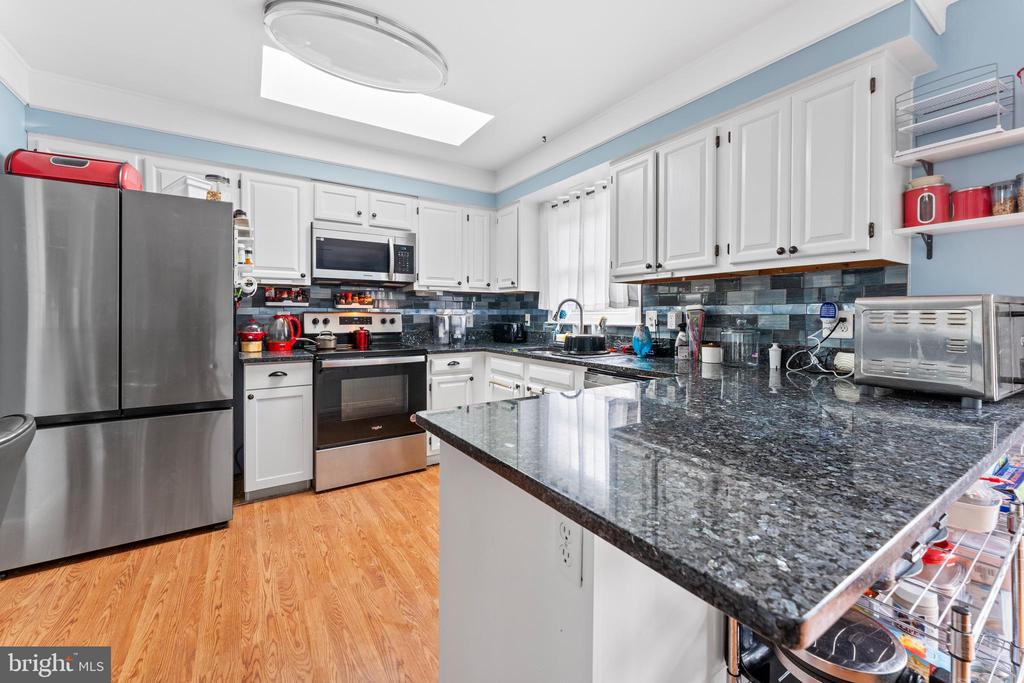 5406 LEE WHITE LN, FREDERICKSBURG, Virginia 22407, 4 Bedrooms Bedrooms, ,2 BathroomsBathrooms,Residential,5406 LEE WHITE LN,VASP2040888 MLS # VASP2040888
