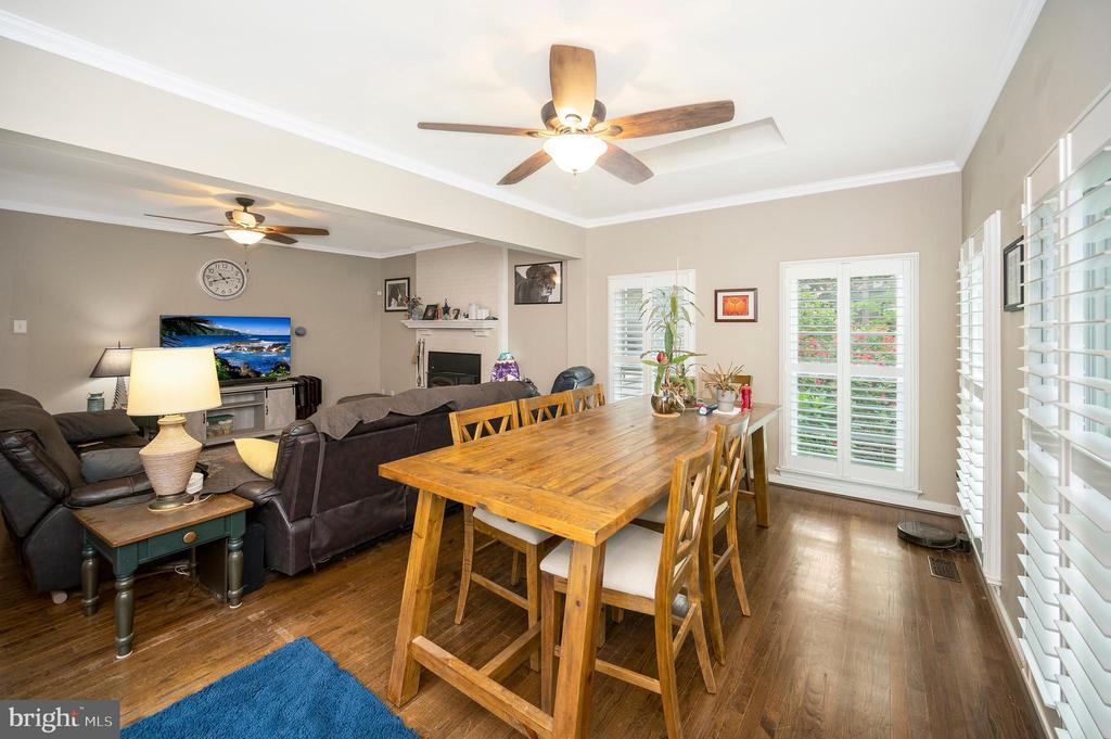 8125 LEE JACKSON CIR, SPOTSYLVANIA, Virginia 22553, 5 Bedrooms Bedrooms, ,3 BathroomsBathrooms,Residential,8125 LEE JACKSON CIR,VASP2040848 MLS # VASP2040848