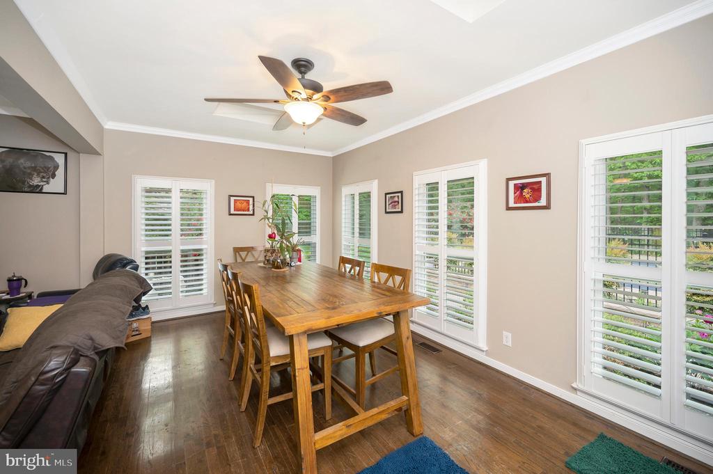 8125 LEE JACKSON CIR, SPOTSYLVANIA, Virginia 22553, 5 Bedrooms Bedrooms, ,3 BathroomsBathrooms,Residential,8125 LEE JACKSON CIR,VASP2040848 MLS # VASP2040848