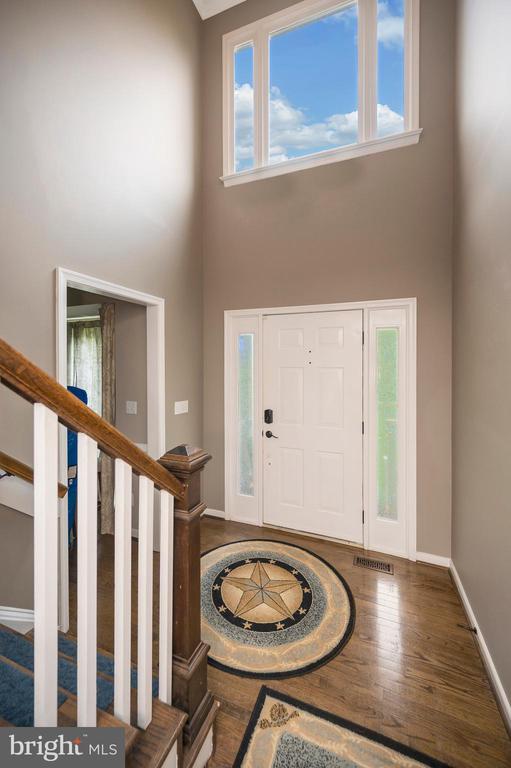 8125 LEE JACKSON CIR, SPOTSYLVANIA, Virginia 22553, 5 Bedrooms Bedrooms, ,3 BathroomsBathrooms,Residential,8125 LEE JACKSON CIR,VASP2040848 MLS # VASP2040848