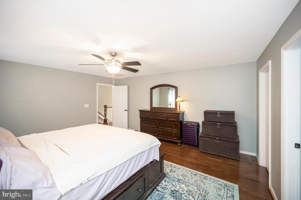 8125 LEE JACKSON CIR, SPOTSYLVANIA, Virginia 22553, 5 Bedrooms Bedrooms, ,3 BathroomsBathrooms,Residential,8125 LEE JACKSON CIR,VASP2040848 MLS # VASP2040848