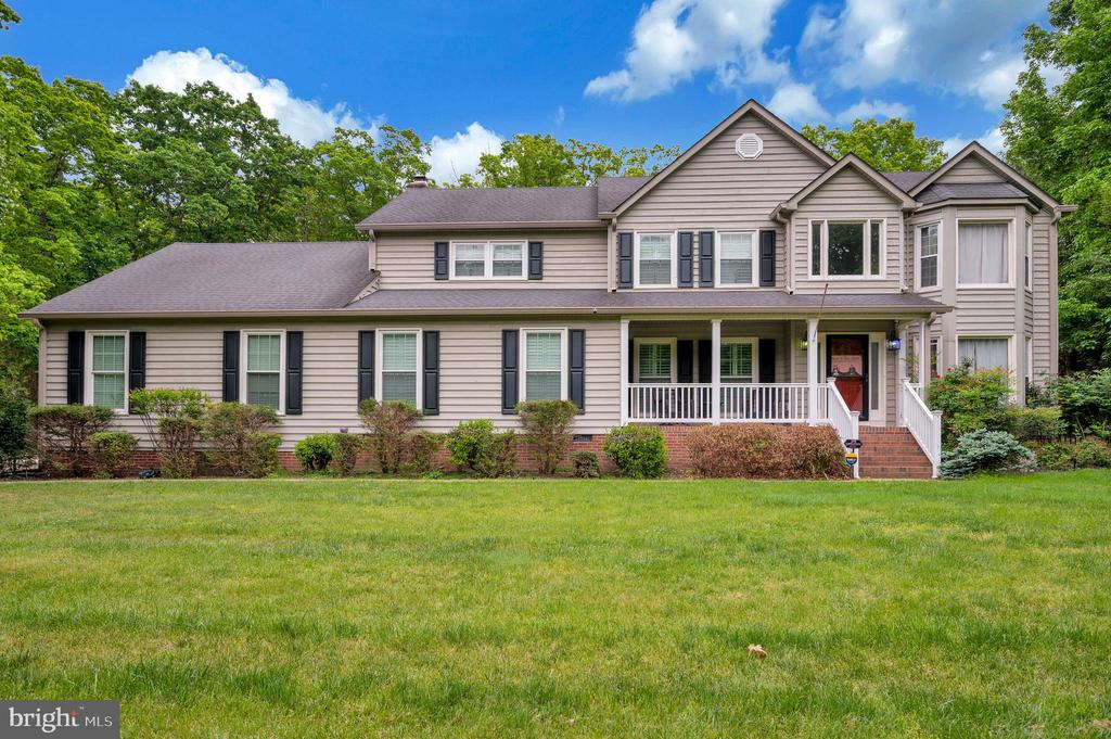 8125 LEE JACKSON CIR, SPOTSYLVANIA, Virginia 22553, 5 Bedrooms Bedrooms, ,3 BathroomsBathrooms,Residential,8125 LEE JACKSON CIR,VASP2040848 MLS # VASP2040848