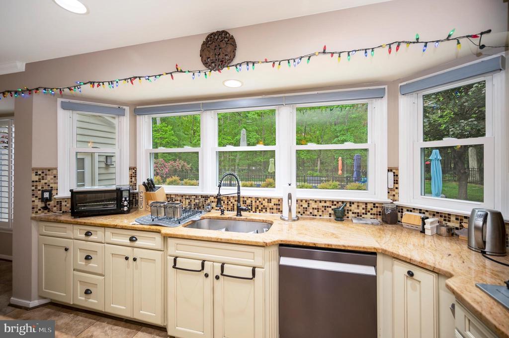 8125 LEE JACKSON CIR, SPOTSYLVANIA, Virginia 22553, 5 Bedrooms Bedrooms, ,3 BathroomsBathrooms,Residential,8125 LEE JACKSON CIR,VASP2040848 MLS # VASP2040848