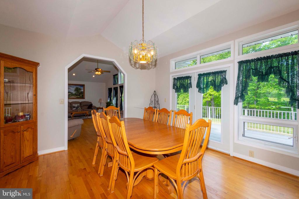 6000 HALEYS MILL RD, SPOTSYLVANIA, Virginia 22551, 3 Bedrooms Bedrooms, ,2 BathroomsBathrooms,Residential,6000 HALEYS MILL RD,VASP2041068 MLS # VASP2041068