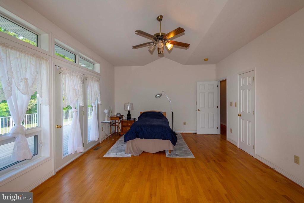 6000 HALEYS MILL RD, SPOTSYLVANIA, Virginia 22551, 3 Bedrooms Bedrooms, ,2 BathroomsBathrooms,Residential,6000 HALEYS MILL RD,VASP2041068 MLS # VASP2041068