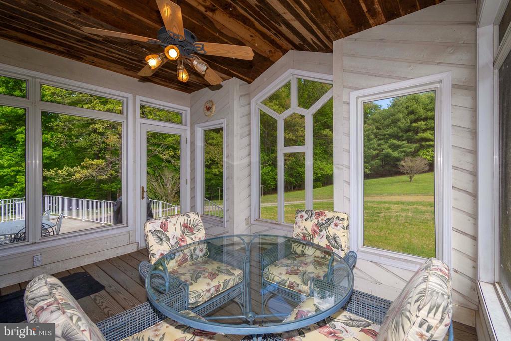 6000 HALEYS MILL RD, SPOTSYLVANIA, Virginia 22551, 3 Bedrooms Bedrooms, ,2 BathroomsBathrooms,Residential,6000 HALEYS MILL RD,VASP2041068 MLS # VASP2041068
