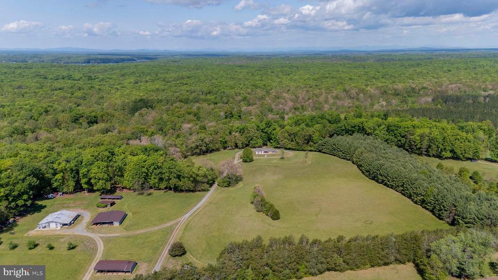 6000 HALEYS MILL RD, SPOTSYLVANIA, Virginia 22551, 3 Bedrooms Bedrooms, ,2 BathroomsBathrooms,Residential,6000 HALEYS MILL RD,VASP2041074 MLS # VASP2041074