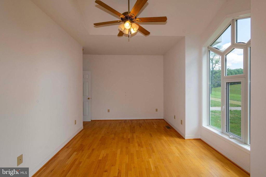 6000 HALEYS MILL RD, SPOTSYLVANIA, Virginia 22551, 3 Bedrooms Bedrooms, ,2 BathroomsBathrooms,Residential,6000 HALEYS MILL RD,VASP2041074 MLS # VASP2041074
