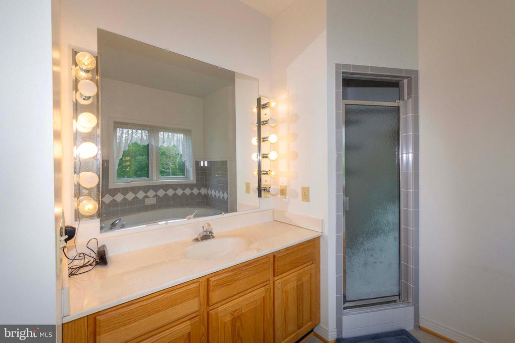 6000 HALEYS MILL RD, SPOTSYLVANIA, Virginia 22551, 3 Bedrooms Bedrooms, ,2 BathroomsBathrooms,Residential,6000 HALEYS MILL RD,VASP2041074 MLS # VASP2041074