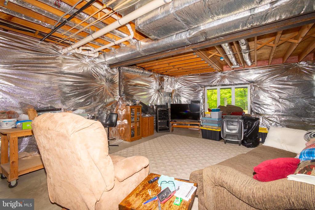6000 HALEYS MILL RD, SPOTSYLVANIA, Virginia 22551, 3 Bedrooms Bedrooms, ,2 BathroomsBathrooms,Residential,6000 HALEYS MILL RD,VASP2041074 MLS # VASP2041074