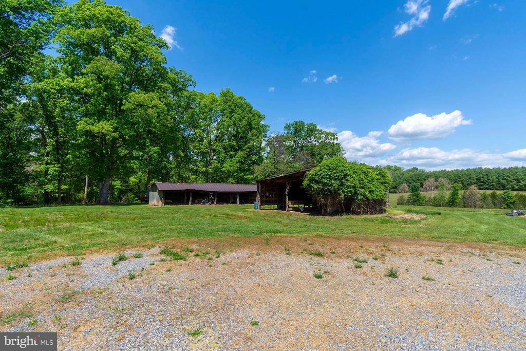 6000 HALEYS MILL RD, SPOTSYLVANIA, Virginia 22551, 3 Bedrooms Bedrooms, ,2 BathroomsBathrooms,Residential,6000 HALEYS MILL RD,VASP2041074 MLS # VASP2041074
