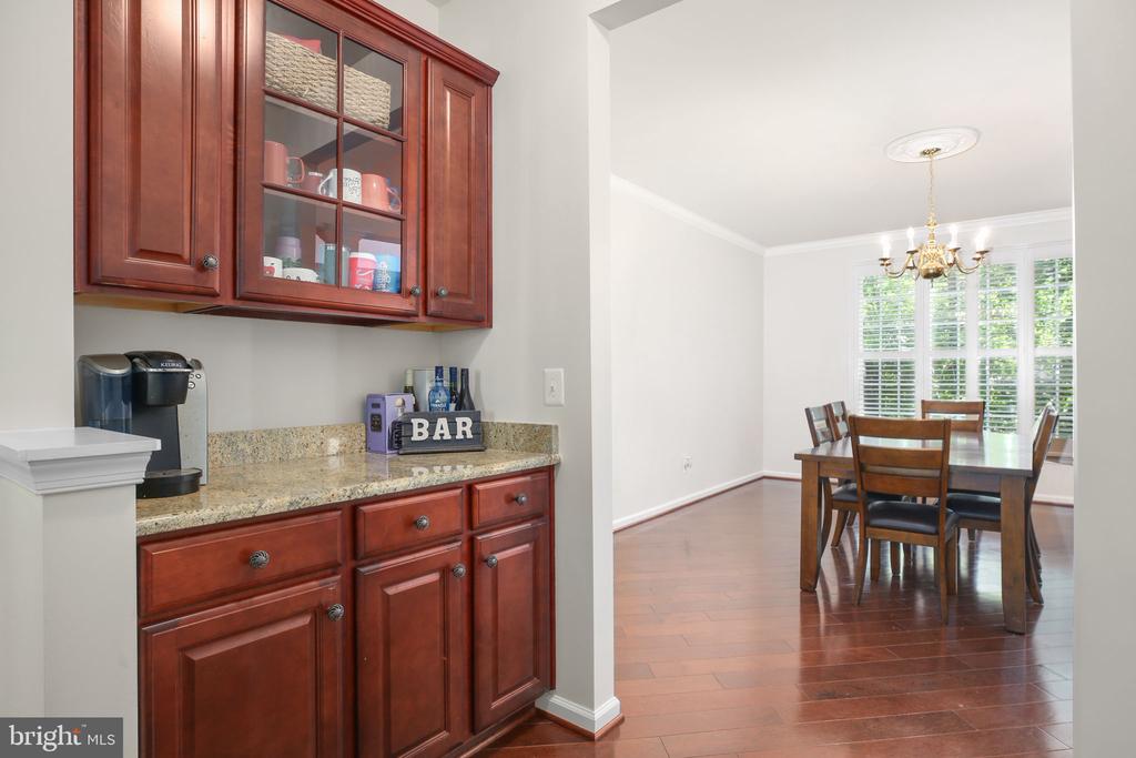 10108 WILLOW RIDGE LN, SPOTSYLVANIA, Virginia 22553, 4 Bedrooms Bedrooms, ,4 BathroomsBathrooms,Residential,10108 WILLOW RIDGE LN,VASP2041010 MLS # VASP2041010