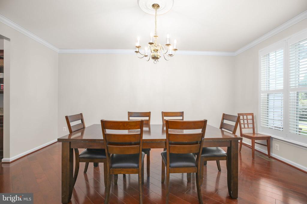 10108 WILLOW RIDGE LN, SPOTSYLVANIA, Virginia 22553, 4 Bedrooms Bedrooms, ,4 BathroomsBathrooms,Residential,10108 WILLOW RIDGE LN,VASP2041010 MLS # VASP2041010