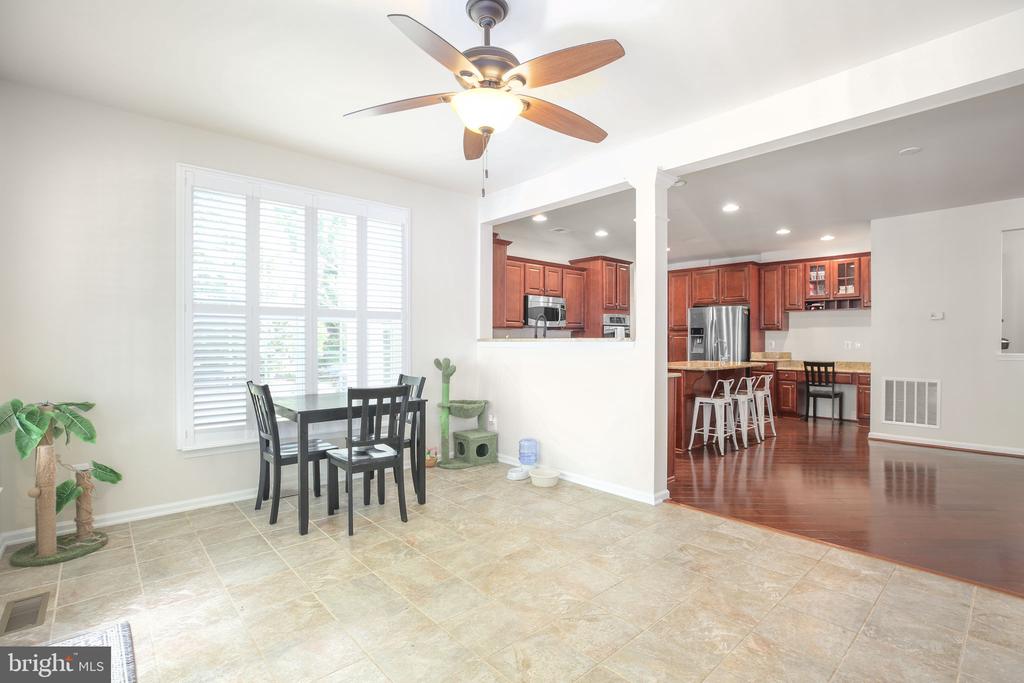 10108 WILLOW RIDGE LN, SPOTSYLVANIA, Virginia 22553, 4 Bedrooms Bedrooms, ,4 BathroomsBathrooms,Residential,10108 WILLOW RIDGE LN,VASP2041010 MLS # VASP2041010