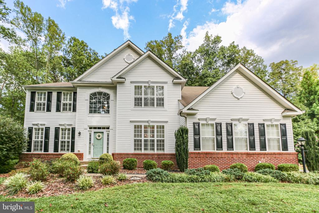 10108 WILLOW RIDGE LN, SPOTSYLVANIA, Virginia 22553, 4 Bedrooms Bedrooms, ,4 BathroomsBathrooms,Residential,10108 WILLOW RIDGE LN,VASP2041010 MLS # VASP2041010