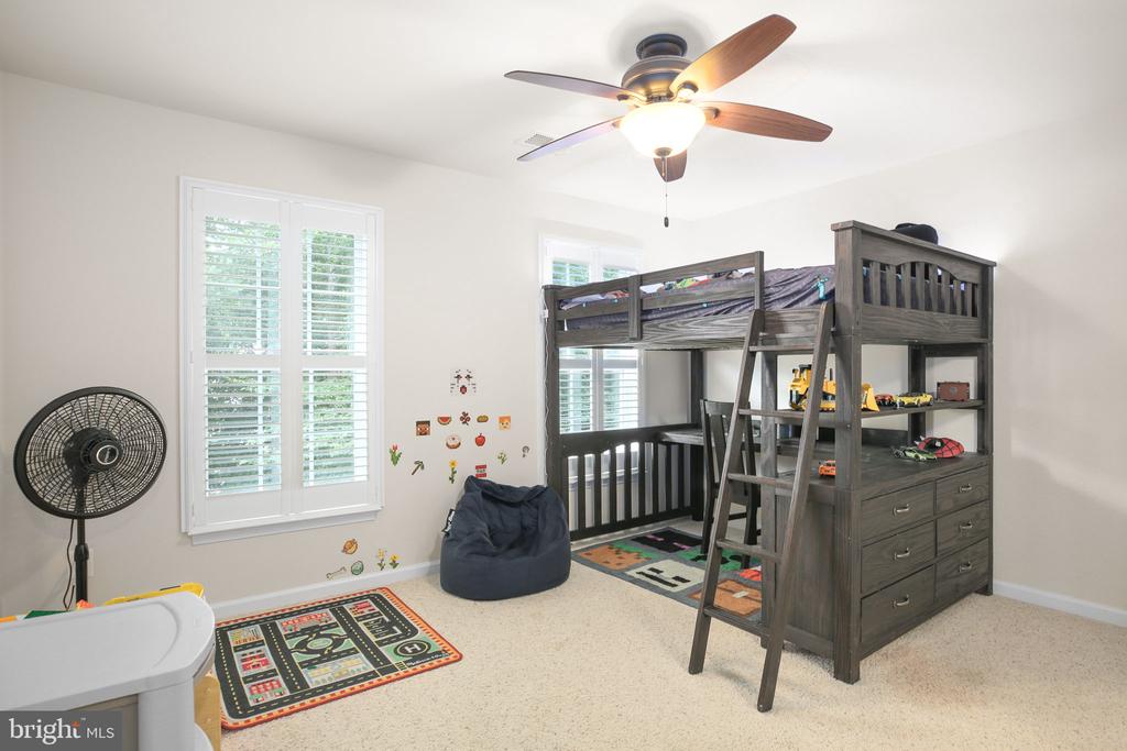 10108 WILLOW RIDGE LN, SPOTSYLVANIA, Virginia 22553, 4 Bedrooms Bedrooms, ,4 BathroomsBathrooms,Residential,10108 WILLOW RIDGE LN,VASP2041010 MLS # VASP2041010