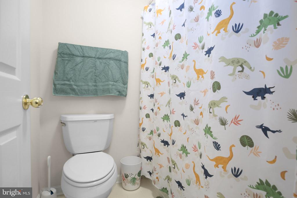 10108 WILLOW RIDGE LN, SPOTSYLVANIA, Virginia 22553, 4 Bedrooms Bedrooms, ,4 BathroomsBathrooms,Residential,10108 WILLOW RIDGE LN,VASP2041010 MLS # VASP2041010