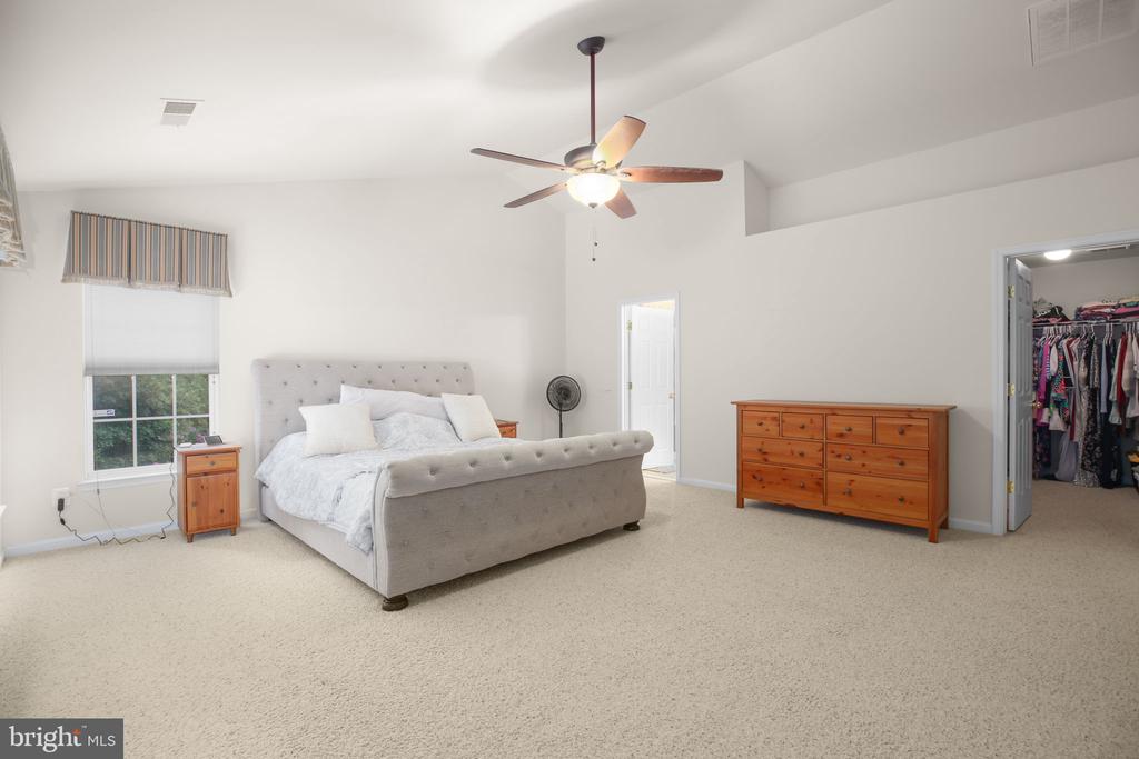 10108 WILLOW RIDGE LN, SPOTSYLVANIA, Virginia 22553, 4 Bedrooms Bedrooms, ,4 BathroomsBathrooms,Residential,10108 WILLOW RIDGE LN,VASP2041010 MLS # VASP2041010