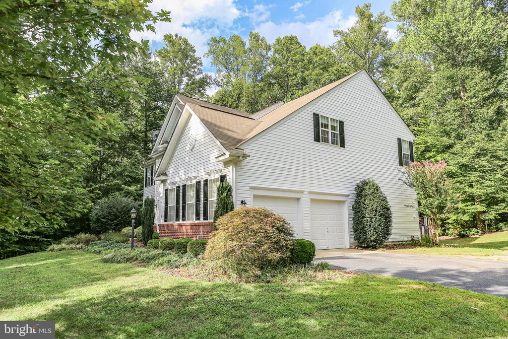 10108 WILLOW RIDGE LN, SPOTSYLVANIA, Virginia 22553, 4 Bedrooms Bedrooms, ,4 BathroomsBathrooms,Residential,10108 WILLOW RIDGE LN,VASP2041010 MLS # VASP2041010