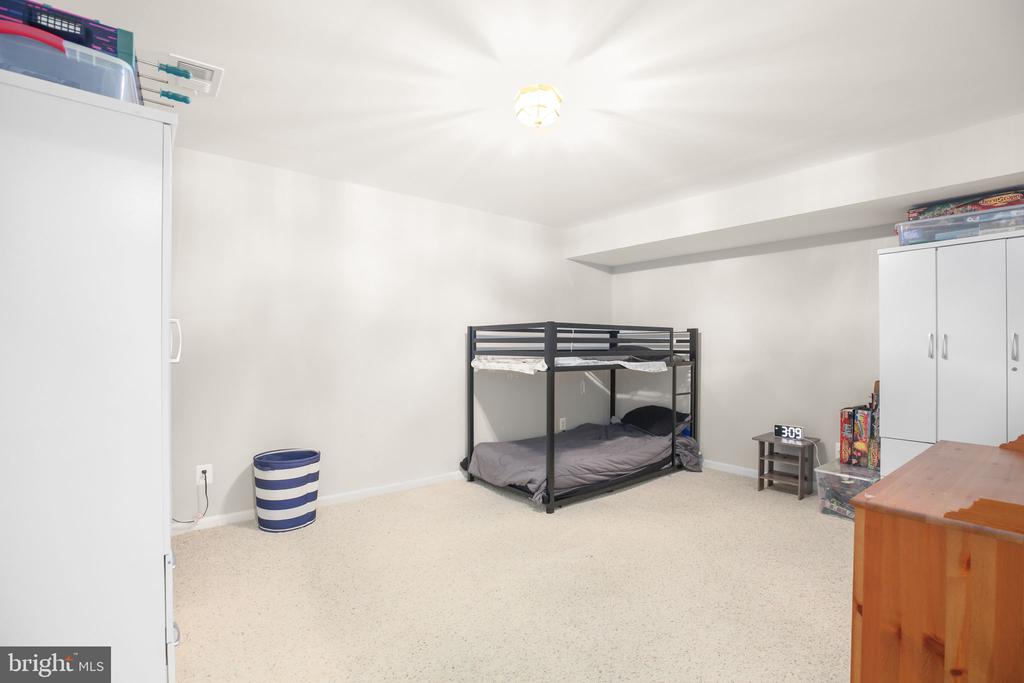 10108 WILLOW RIDGE LN, SPOTSYLVANIA, Virginia 22553, 4 Bedrooms Bedrooms, ,4 BathroomsBathrooms,Residential,10108 WILLOW RIDGE LN,VASP2041010 MLS # VASP2041010