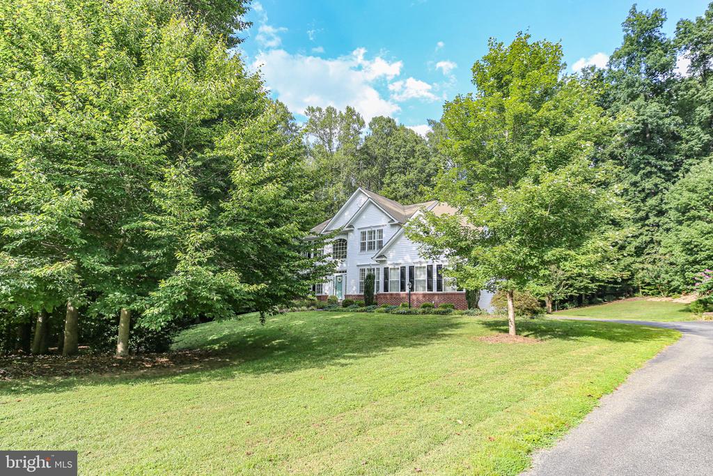 10108 WILLOW RIDGE LN, SPOTSYLVANIA, Virginia 22553, 4 Bedrooms Bedrooms, ,4 BathroomsBathrooms,Residential,10108 WILLOW RIDGE LN,VASP2041010 MLS # VASP2041010