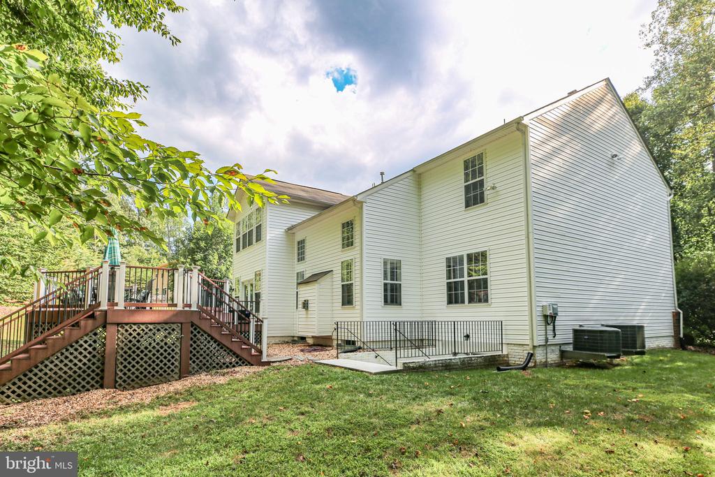 10108 WILLOW RIDGE LN, SPOTSYLVANIA, Virginia 22553, 4 Bedrooms Bedrooms, ,4 BathroomsBathrooms,Residential,10108 WILLOW RIDGE LN,VASP2041010 MLS # VASP2041010