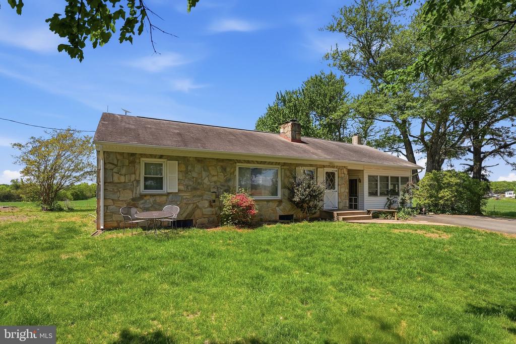 11844 CEMETERY RD, REMINGTON, Virginia 22734, 3 Bedrooms Bedrooms, ,1 BathroomBathrooms,Residential,11844 CEMETERY RD,VAFQ2021650 MLS # VAFQ2021650
