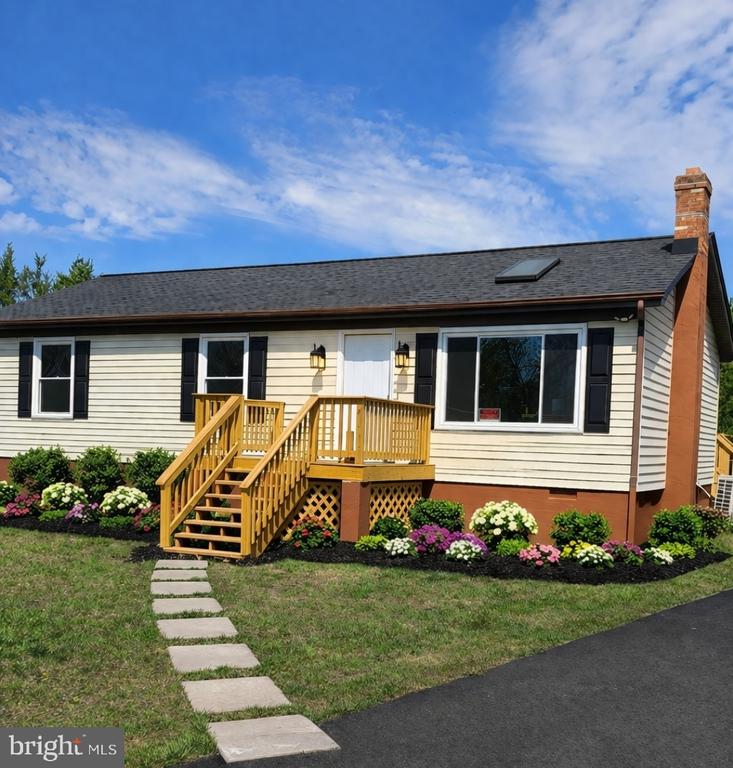 6732 FORBES PL W, BEALETON, Virginia 22712, 3 Bedrooms Bedrooms, ,2 BathroomsBathrooms,Residential,6732 FORBES PL W,VAFQ2021682 MLS # VAFQ2021682