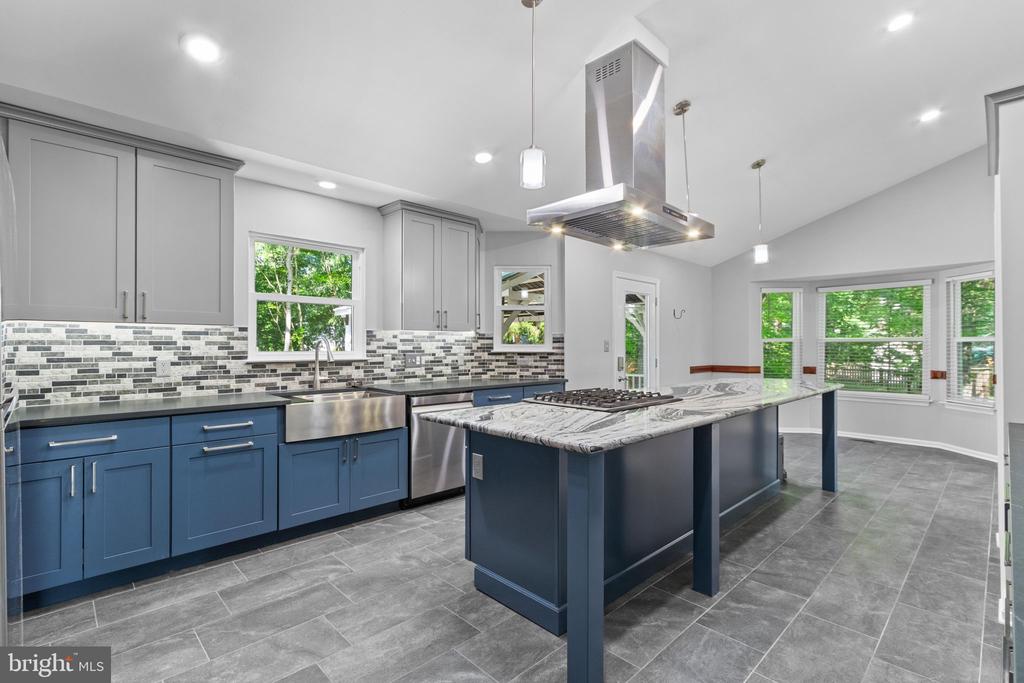 11704 EXETER CT, FREDERICKSBURG, Virginia 22408, 4 Bedrooms Bedrooms, ,3 BathroomsBathrooms,Residential,11704 EXETER CT,VASP2041182 MLS # VASP2041182