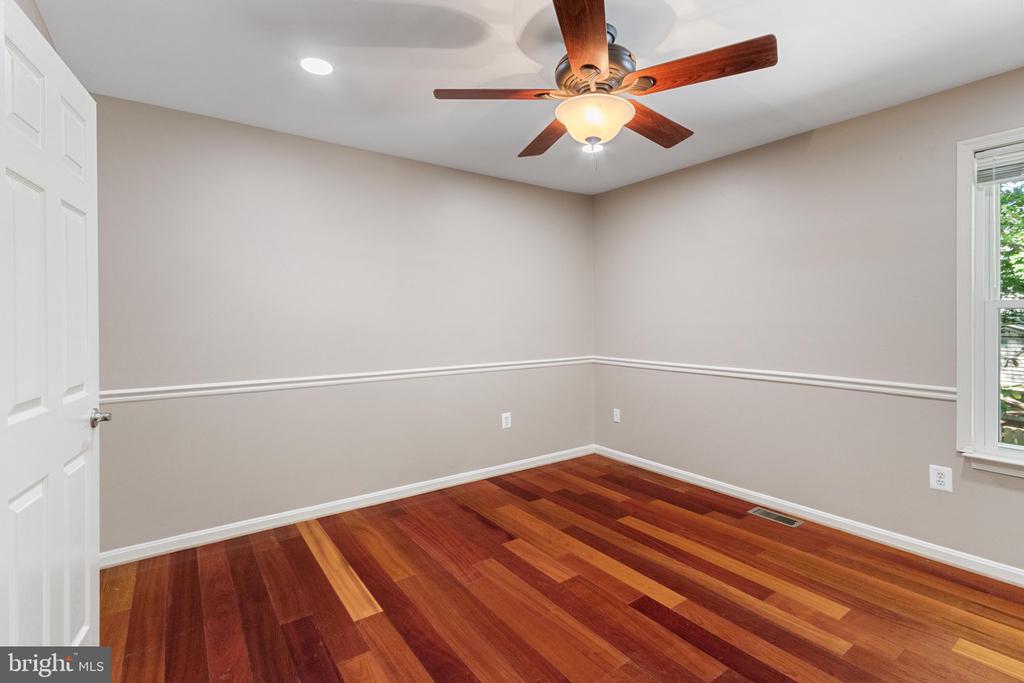 11704 EXETER CT, FREDERICKSBURG, Virginia 22408, 4 Bedrooms Bedrooms, ,3 BathroomsBathrooms,Residential,11704 EXETER CT,VASP2041182 MLS # VASP2041182